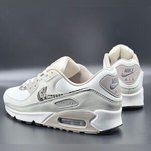 Wmns Nike Air Max 90 Light Pink Snakeskin